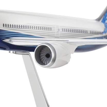 1/200 Boeing B787 Dreamliner Model
