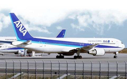 Planetags ANA Boeing 767